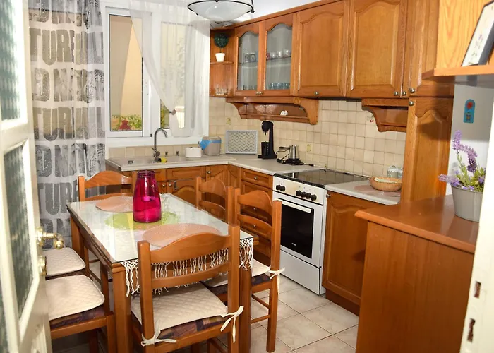 Katerina's By 